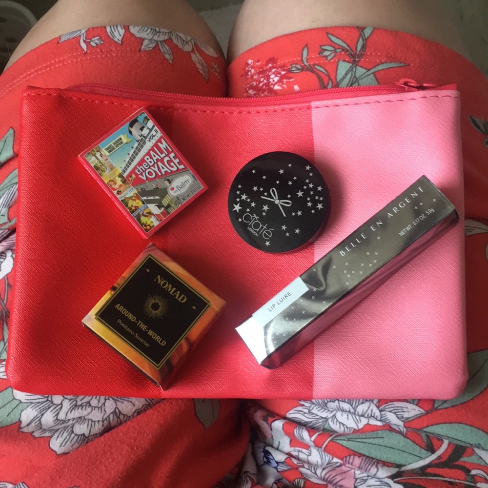 SOLD Beauty bundle!